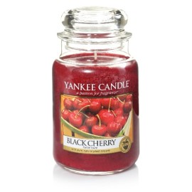 Yankee Candle Black Cherry scented candle 623 g