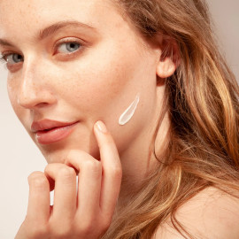 Alqvimia Essentially Beautiful White Light Tagescreme 50 ml / 1,7 fl oz