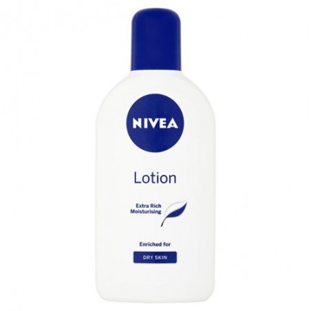Nivea Lotion Extra Rich Moisturising Enriched for Dry Skin 250 ml / 8.3 oz