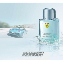 Ferrari Light Essence Eau de Toilette 75 ml / 2,5 fl oz
